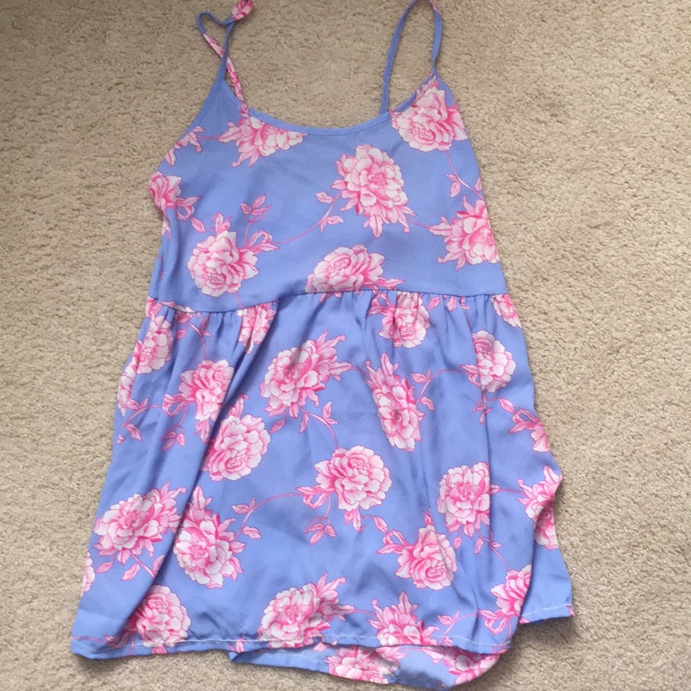 Y2k Periwinkle Hawaii's floral Gorgeous Floral  90s style Top